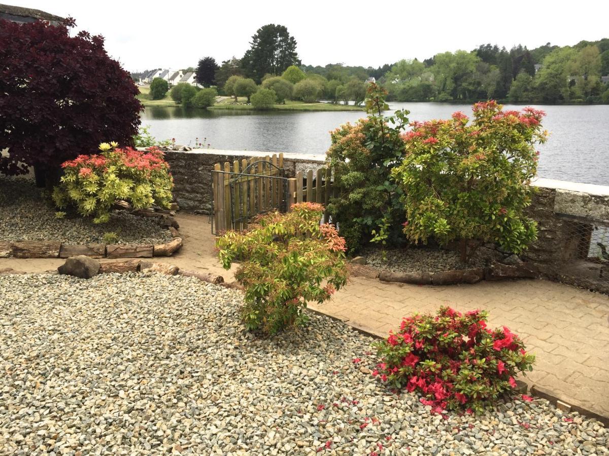 Lakeside Huelgoat Luaran gambar
